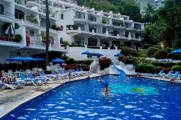 Dolphin Cove Inn (Manzanillo)
